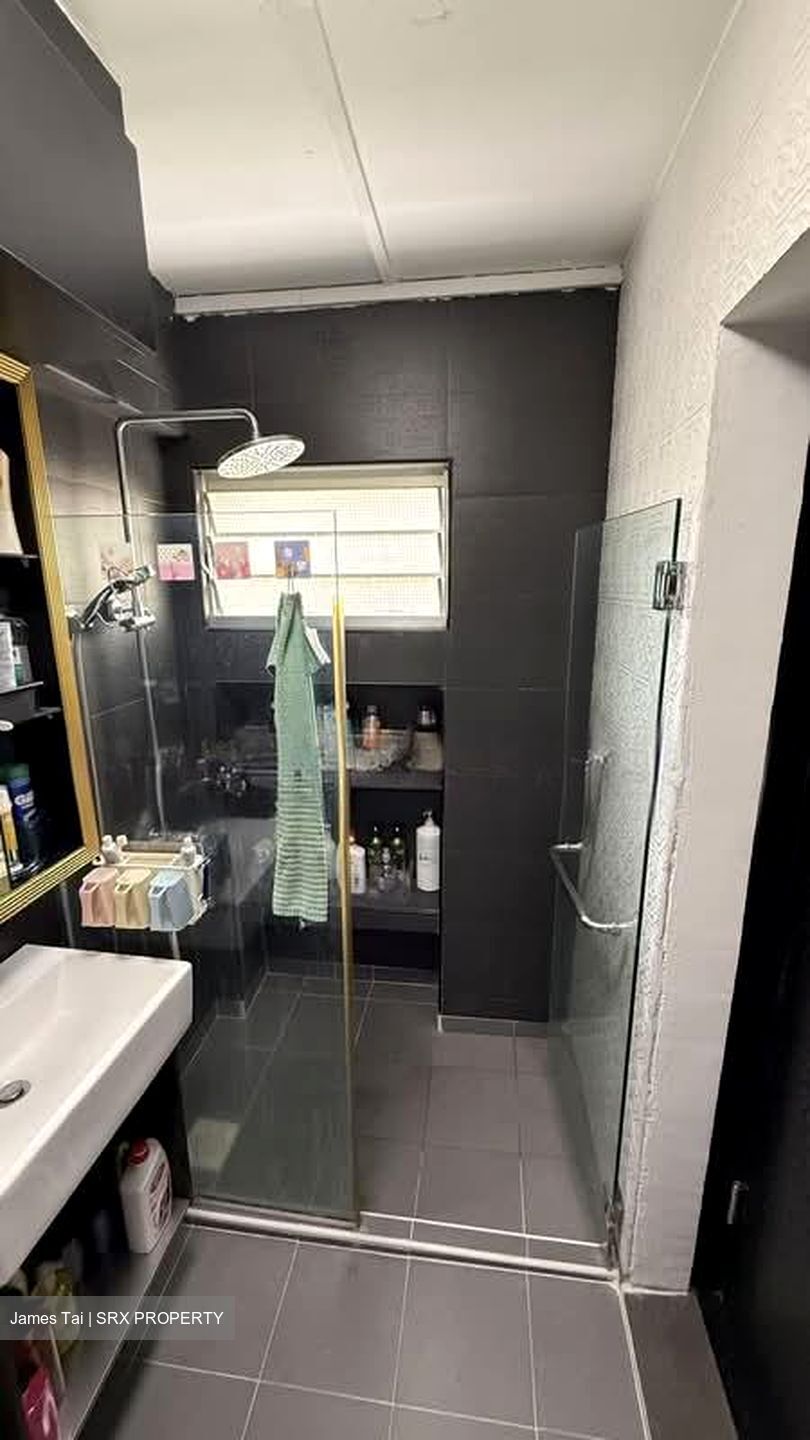 Blk 752 Jurong West Street 74 (Jurong West), HDB Executive #528683411